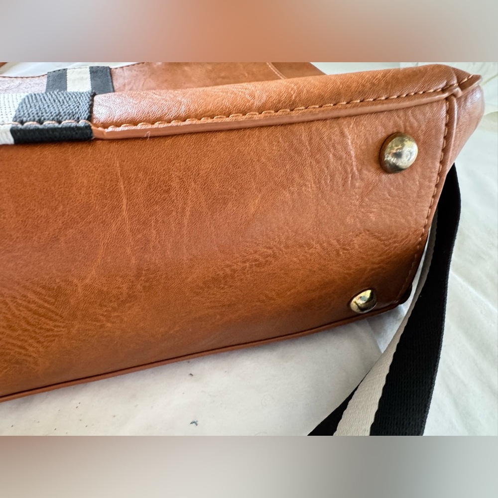 Social Threads x Motherchic Camel Stripe Tote Bag Convertible Crossbody Satchel - Picture 5 of 16